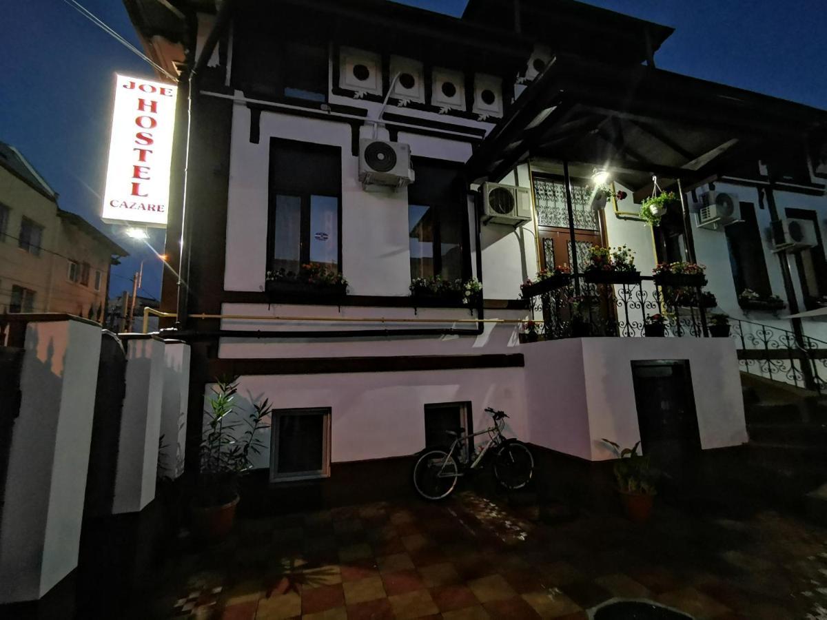 Joe Hostel Bukarest Exterior foto